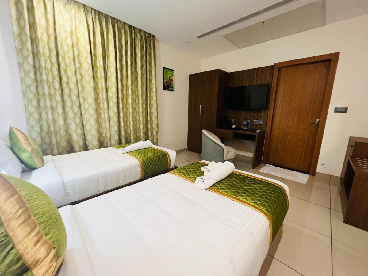 Hotel Seapark Kollam Exterior photo